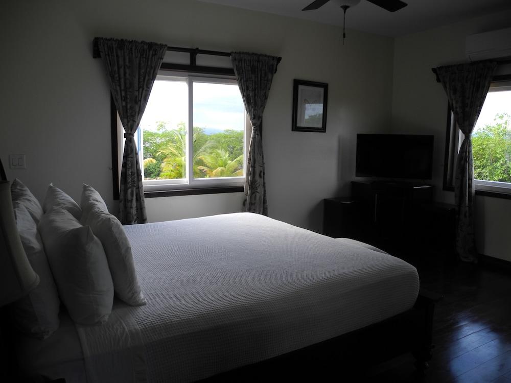 Robert'S Grove Beach Resort Placencia Extérieur photo