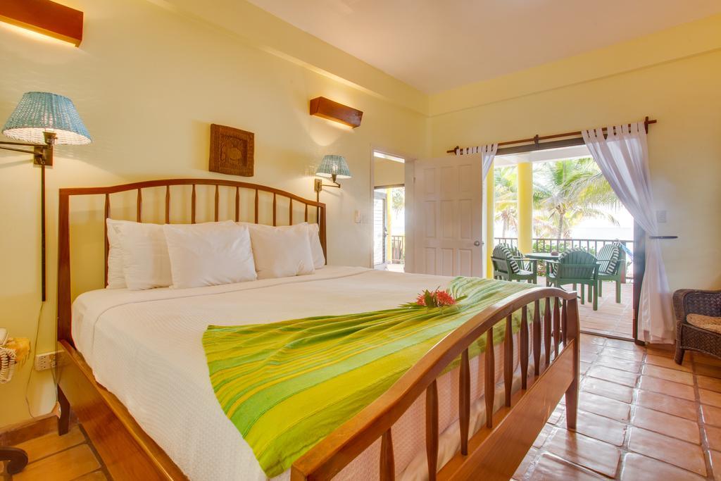 Robert'S Grove Beach Resort Placencia Extérieur photo