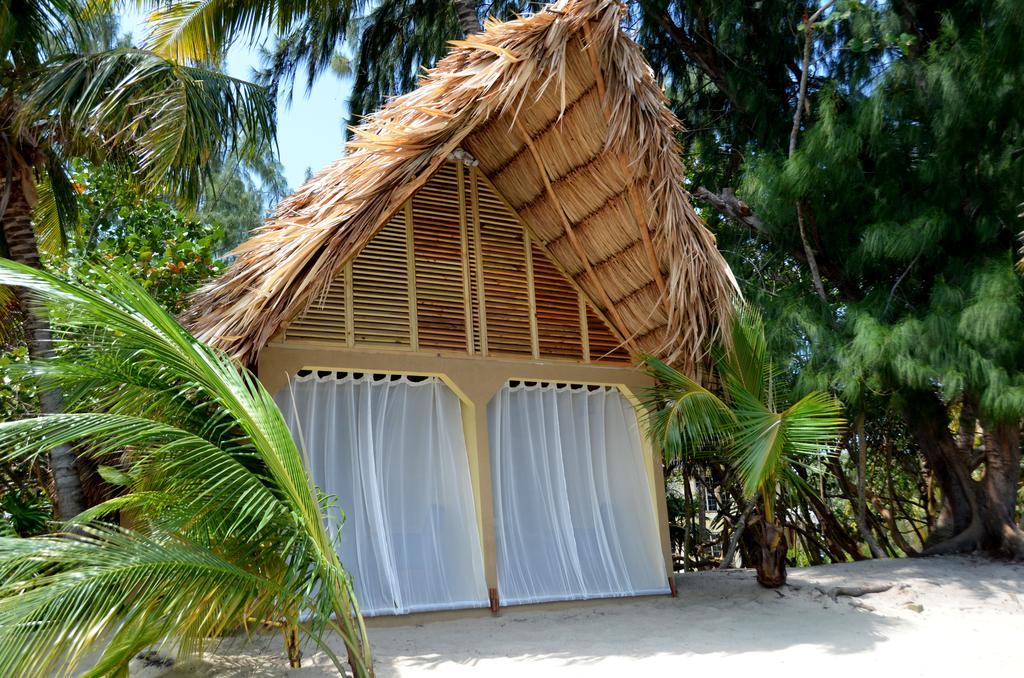 Robert'S Grove Beach Resort Placencia Extérieur photo